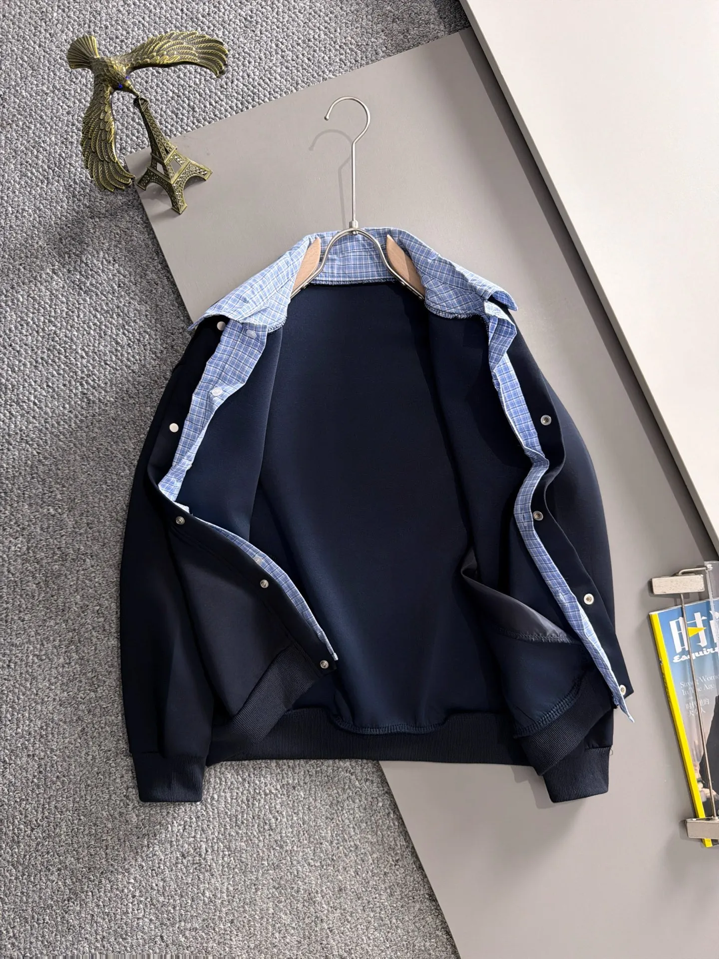 Exclusively launched in Paris for 2026 autumn and winter New Arrival sweatshirt long-sleeved jacket for men and women. Same Style for many stars. Craftsmanship that cannot be replicated by ordinary small workshops. We are not afraid of any challenges in terms of materials, detail restoration and craftsmanship, just to provide you with wonderful products. Compare the top Original versions at will. No expense is spared just to do better. Unique imported fabric feel. Purely imported German machine production. Precision operation. Ten thousand needle density. Full set of New Arrival accessories with three standards. Customized simultaneously. Versatile upper body is fashionable, a perfect choice for autumn and winter, and a must-have item. Sizes table: S-4XL (please state your height and weight when placing an order)